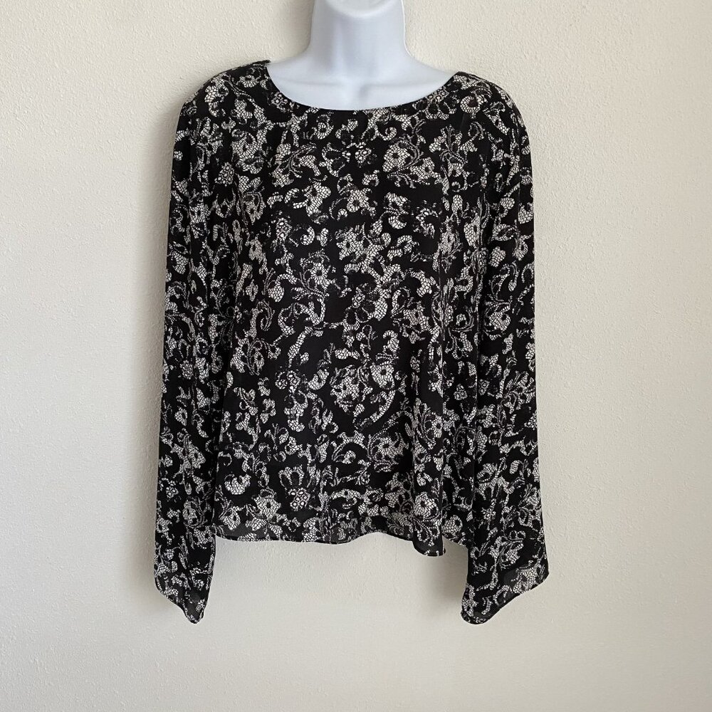 Vince Camuto Womens XL Black & White Floral Pattern Blouse Long Sleeve